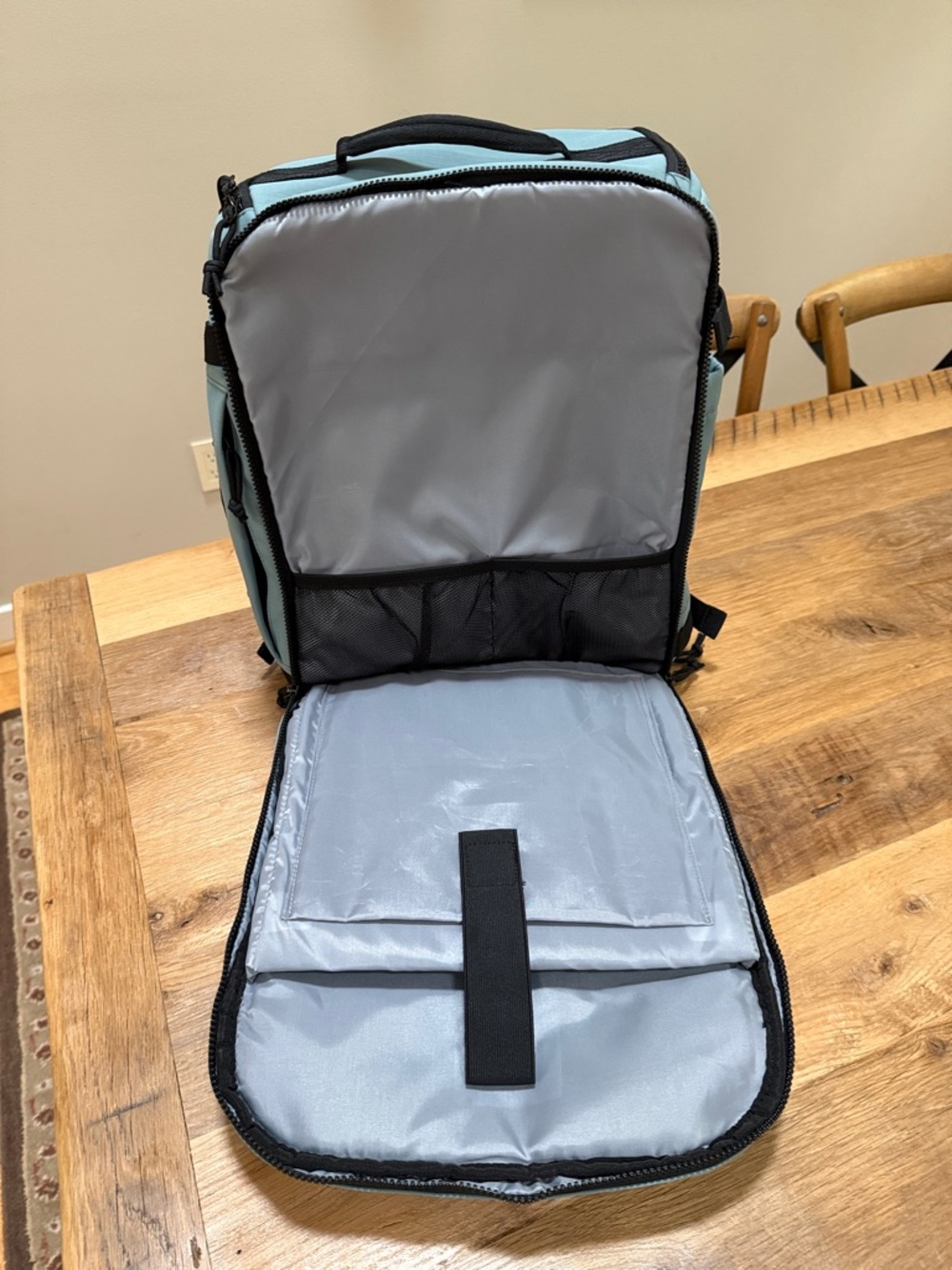 BAGSMART Blast Quick Access Standard 28L Carry-on Travel Backpack - Arona Blue - Picture 5 of 8